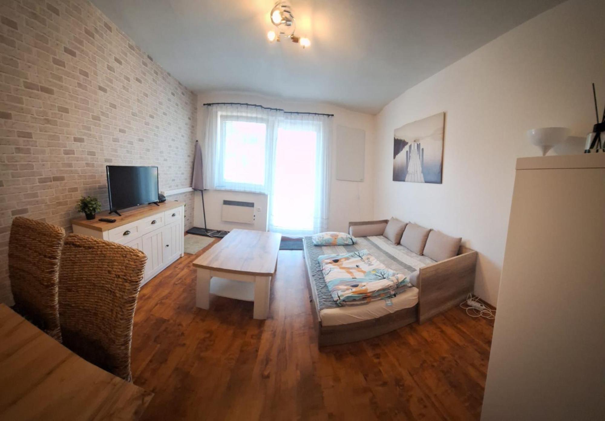 Apartman S Terasou Oscadnica Buitenkant foto